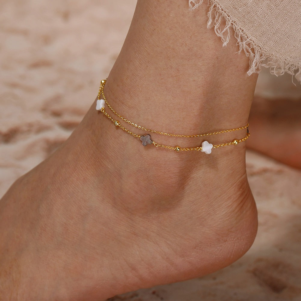 Elodie Shell Clover Anklet