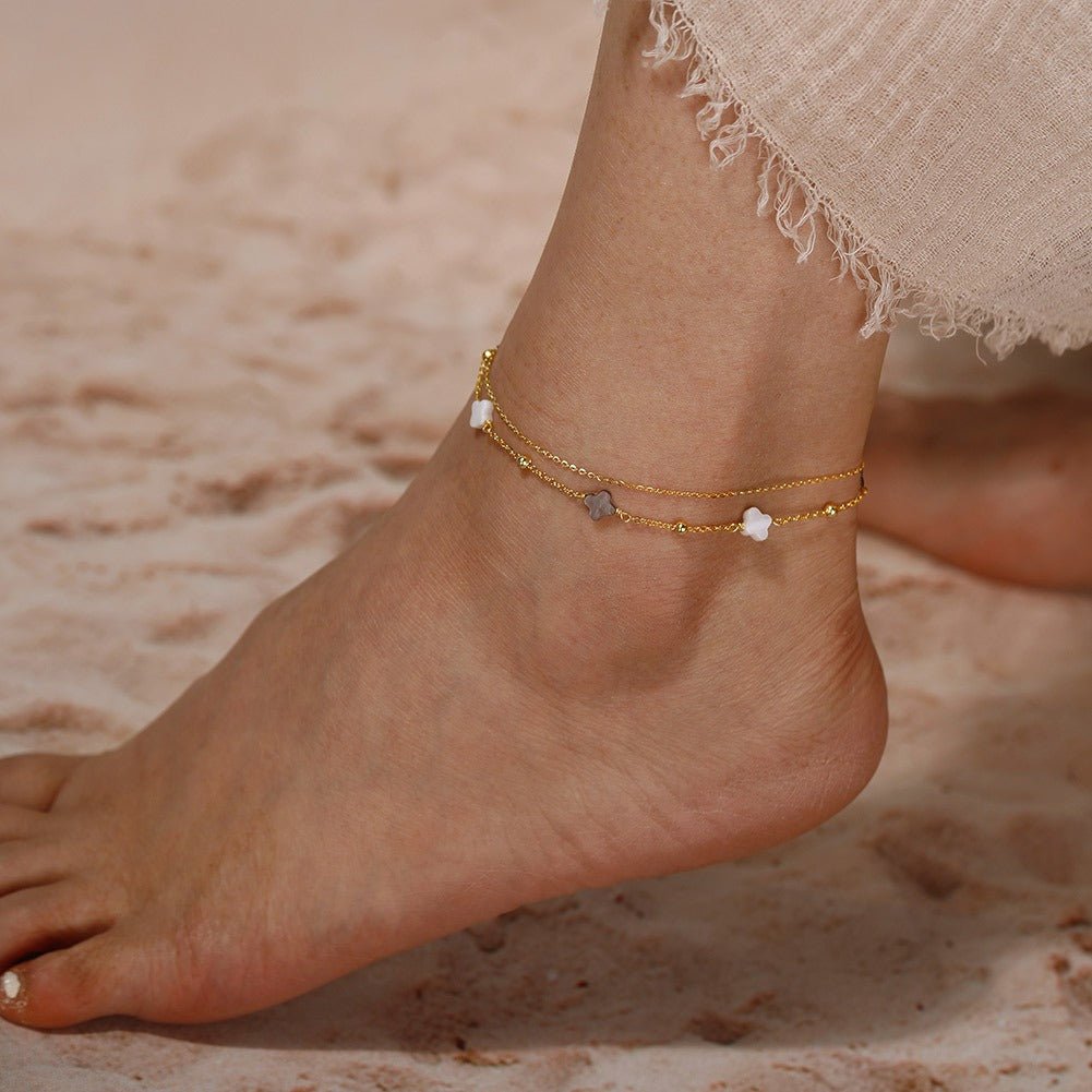 Elodie Shell Clover Anklet