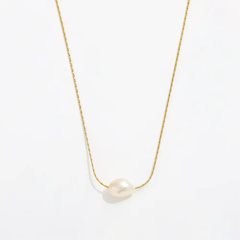 Élise Baroque Pearl Necklace