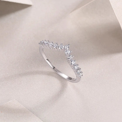 Lydia V-Crystal Ring