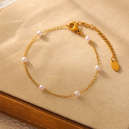 Élise Dainty Pearl Bracelet