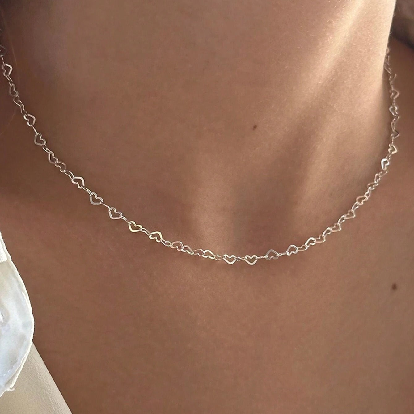 Élodie Chain Heart Necklace