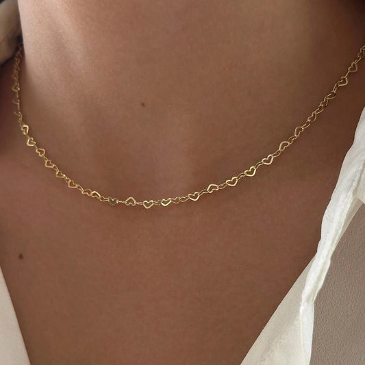 Élodie Chain Heart Necklace