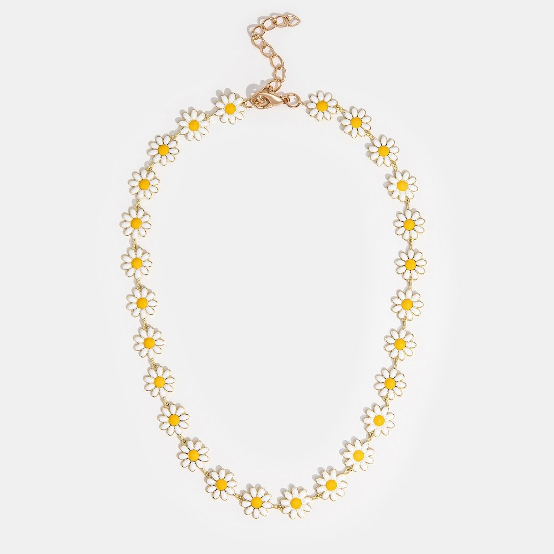 Fiona White Flowers Necklace